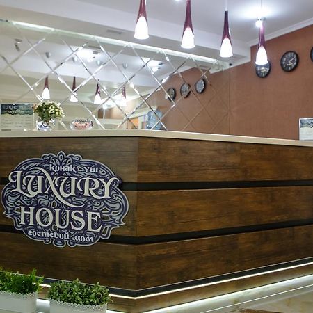 Luxury House Hotel Shymkent Eksteriør billede