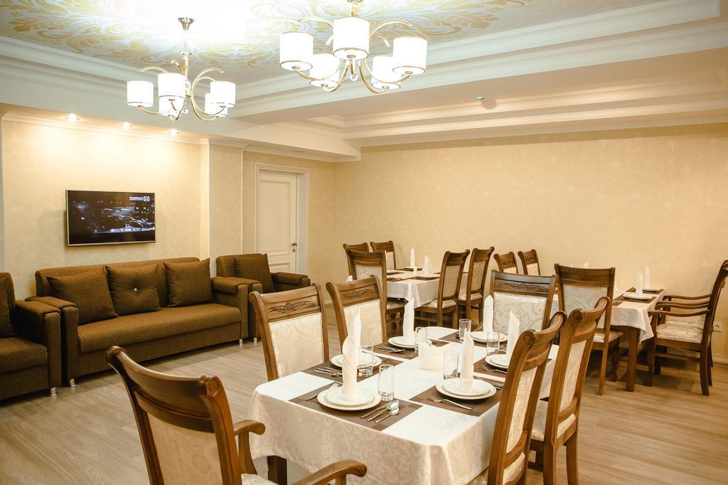 Luxury House Hotel Shymkent Eksteriør billede