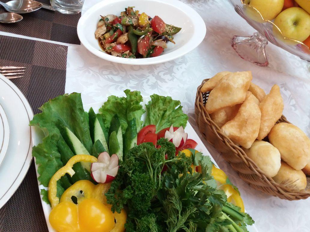 Luxury House Hotel Shymkent Eksteriør billede