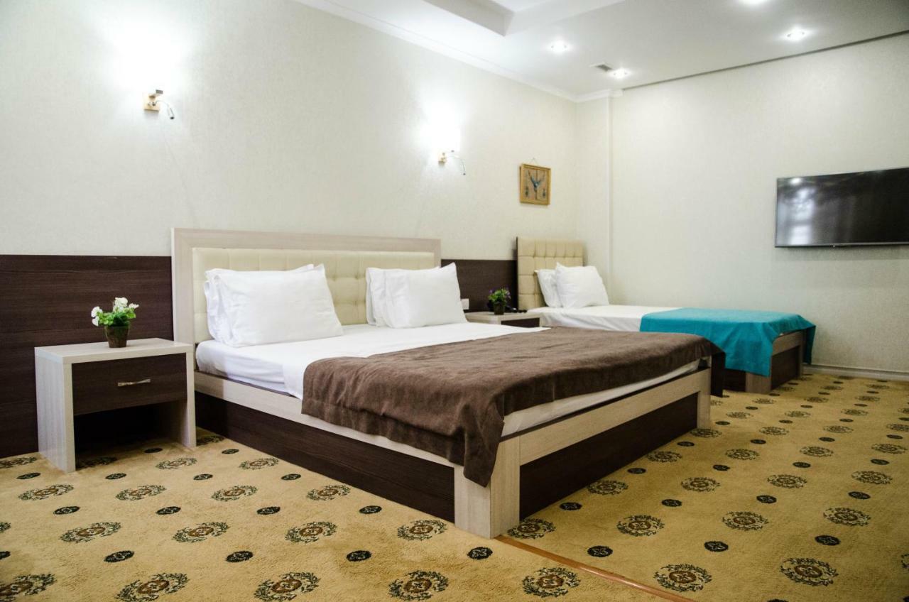 Luxury House Hotel Shymkent Eksteriør billede