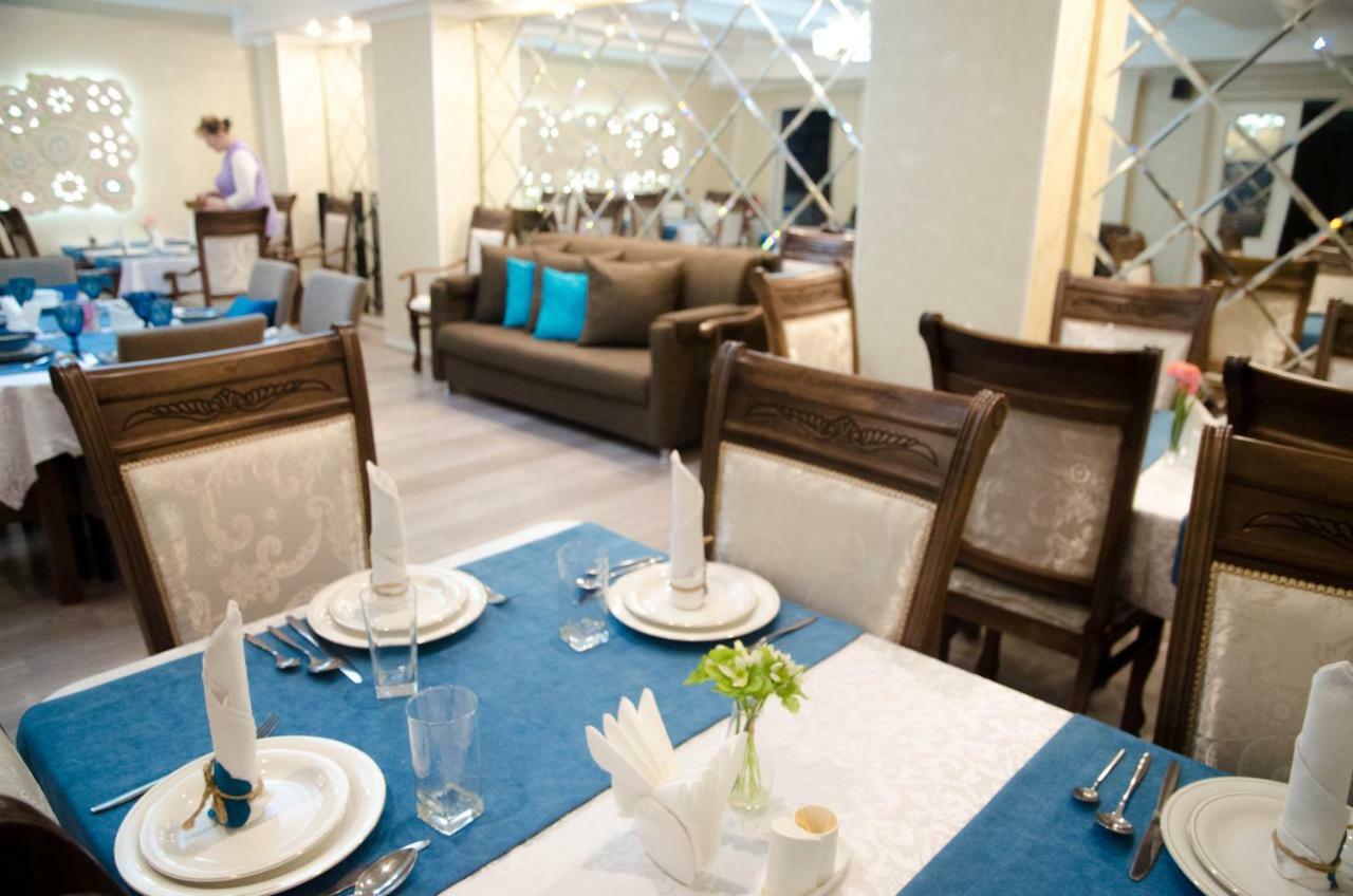 Luxury House Hotel Shymkent Eksteriør billede