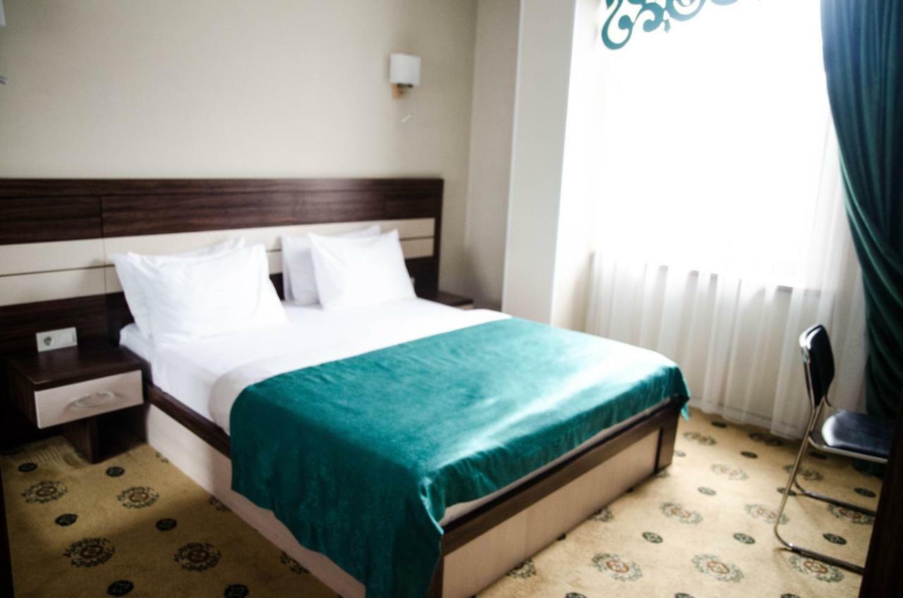 Luxury House Hotel Shymkent Eksteriør billede