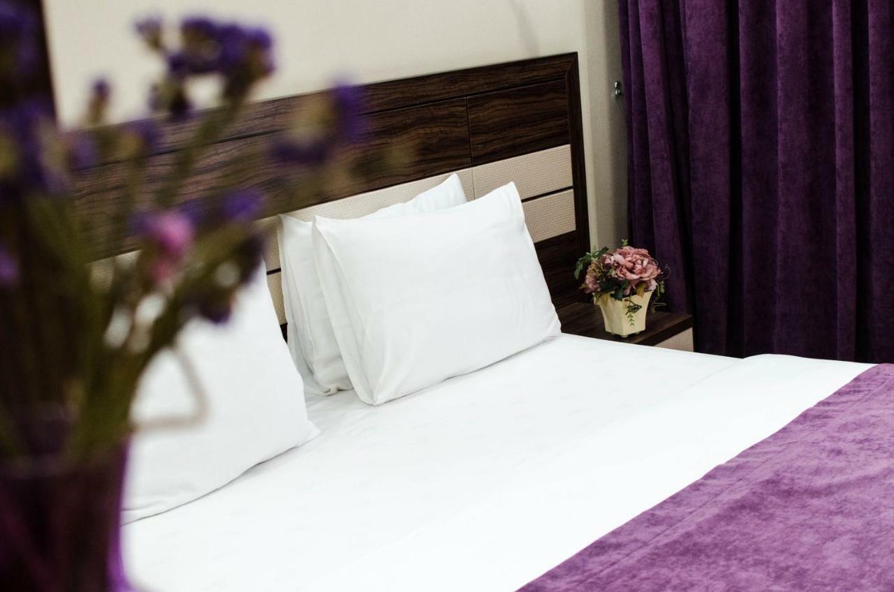 Luxury House Hotel Shymkent Eksteriør billede